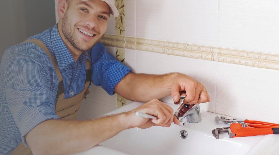 Handle or spout repair in Decorah, IA